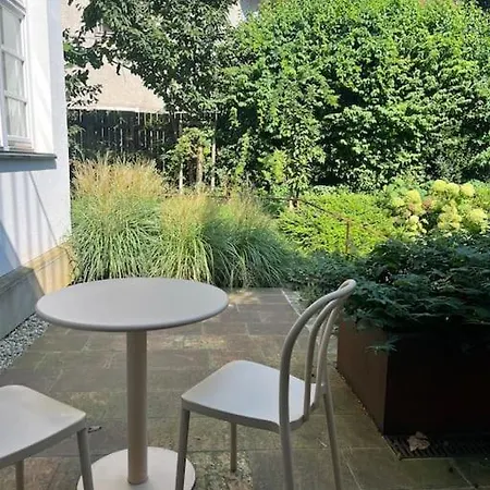 Happy Aparthotel